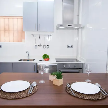 Beautiful In - Air Cond, Wifi, Close To Sea Apartament *