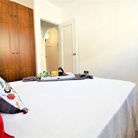 Beautiful In - Air Cond, Wifi, Close To Sea Apartament
